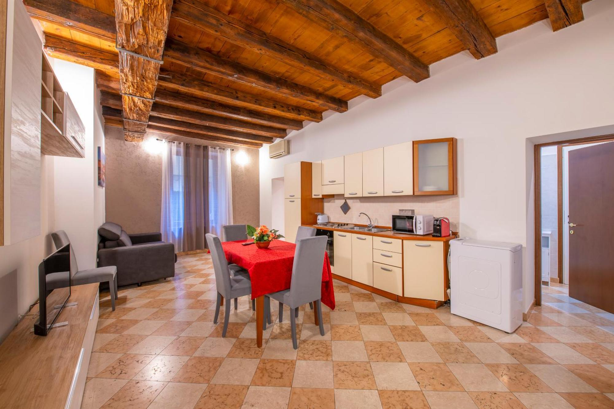 Palace Home Mazzini Verona Center 1 Екстер'єр фото