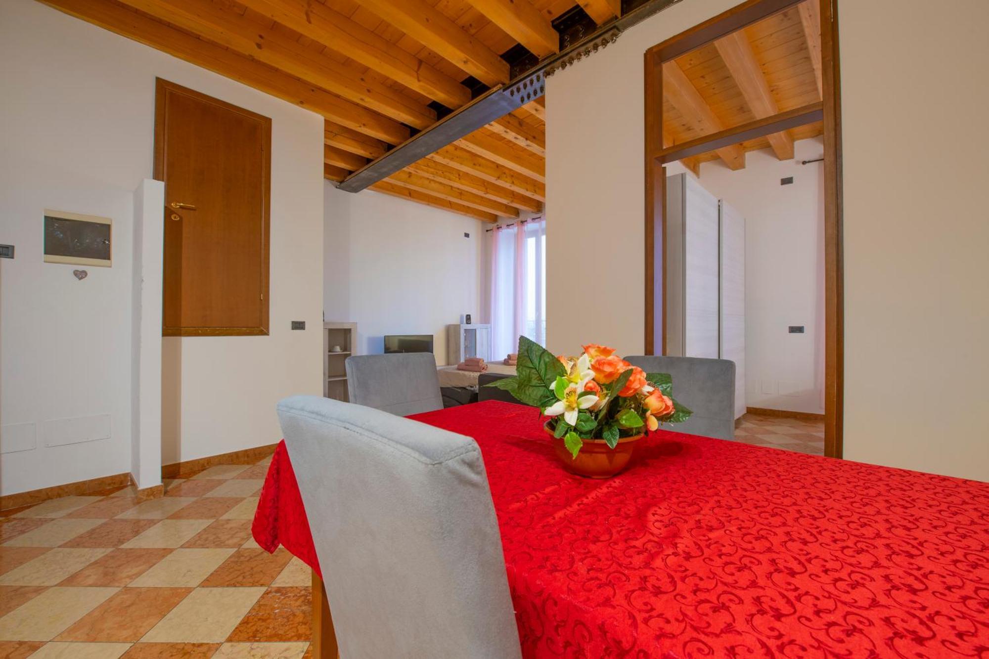 Palace Home Mazzini Verona Center 1 Екстер'єр фото